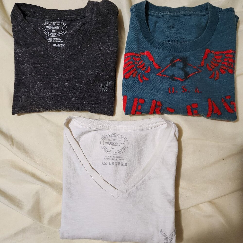 3 PCS American Eagle Outfitters T Shirts Men's 2 Medium1 Small 3 SHIRTS for $18